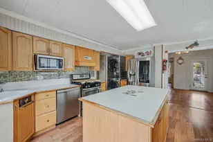 74 Maple Ave, Patchogue, NY 11772 - Photo 17