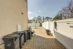 28-18 200th St, Bayside, NY 11360 - Photo 31