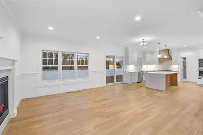12 Patience Lane, Westbury, NY 11590 - Photo 15