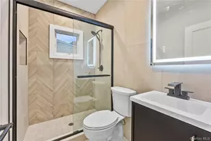 12 Patience Ln, Westbury, NY 11590 - Photo 27