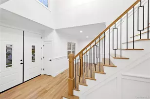 12 Patience Ln, Westbury, NY 11590 - Photo 9