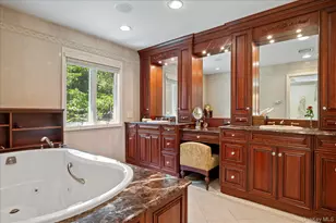 14 Pine Dr, Woodbury, NY 11797 - Photo 19