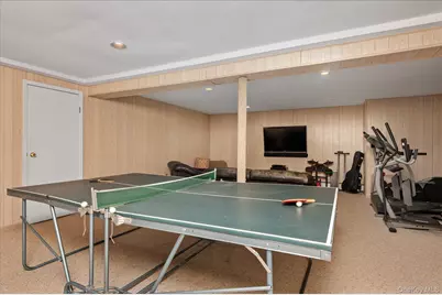 14 Pine Drive, Woodbury, NY 11797 - Photo 29