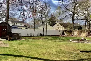 56 Gwendolyn Pl, East Islip, NY 11730 - Photo 17