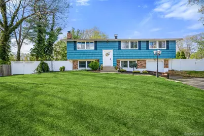 12 Branch Lane, East Setauket, NY 11733 - Photo 1