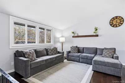12 Branch Lane, East Setauket, NY 11733 - Photo 5
