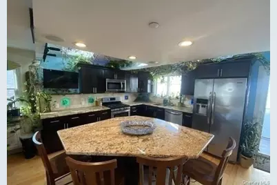 277 New York Avenue, Long Beach, NY 11561 - Photo 5