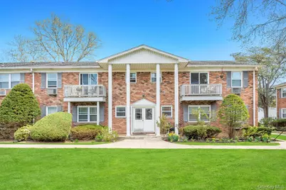 63 Fairharbor Drive 63 (Building #4), Patchogue, NY 11772 - Photo 1