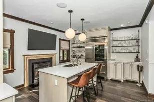 91 Crescent Beach Rd, Glen Cove, NY 11542 - Photo 13