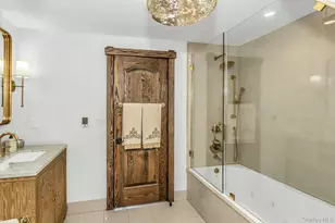 91 Crescent Beach Rd, Glen Cove, NY 11542 - Photo 27