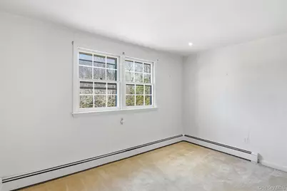 6 Oakland Lane, East Quogue, NY 11942 - Photo 27