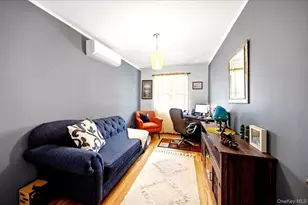 545 Hollywood Ave, Bronx, NY 10465 - Photo 17