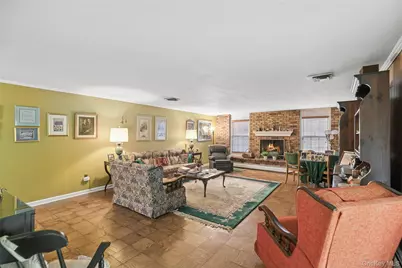 9 Oakwood Circle, Roslyn, NY 11576 - Photo 15