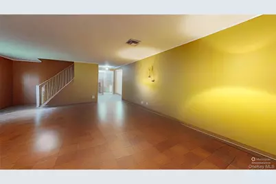 9 Oakwood Circle, Roslyn, NY 11576 - Photo 17