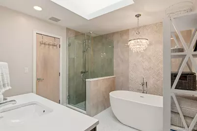 21 Shore Drive W, Copiague, NY 11726 - Photo 23