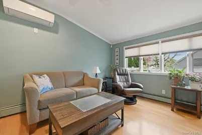 2962 Higgins Street, Oceanside, NY 11572 - Photo 11