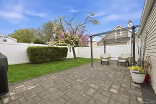 2962 Higgins St, Oceanside, NY 11572 - Photo 23