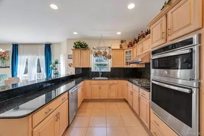 7 Stadium Boulevard, East Setauket, NY 11733 - Photo 21