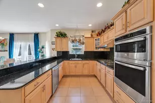 7 Stadium Blvd, East Setauket, NY 11733 - Photo 21