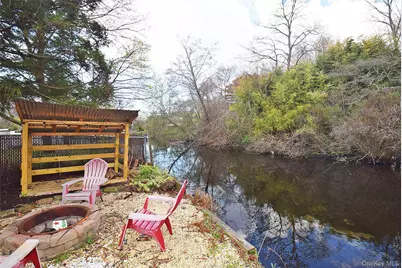 32 Lagoon Place, East Islip, NY 11730 - Photo 27