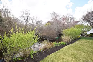 32 Lagoon Pl, East Islip, NY 11730 - Photo 29