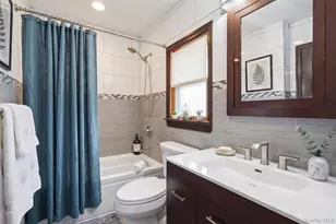2489 Eileen Rd, Oceanside, NY 11572 - Photo 19