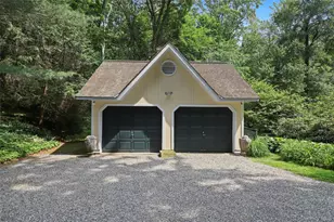 328 McLain St, Bedford Hills, NY 10507 - Photo 35
