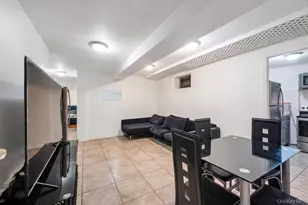159-44 Normal Rd, Jamaica, NY 11432 - Photo 23