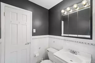 60-56 69th Ln, Maspeth, NY 11378 - Photo 19