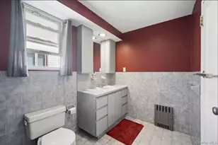 60-56 69th Ln, Maspeth, NY 11378 - Photo 27