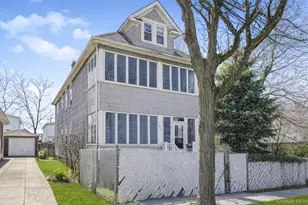 202 Dixon Ave, New York, NY 10303 - Photo 3