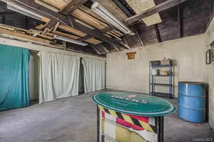 202 Dixon Ave, New York, NY 10303 - Photo 37