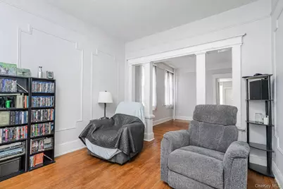 202 Dixon Avenue, New York, NY 10303 - Photo 5
