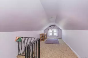 202 Dixon Ave, New York, NY 10303 - Photo 27