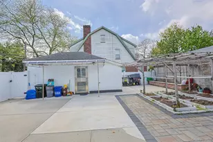 32-02 Murray Ln, Flushing, NY 11354 - Photo 29