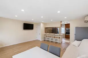 5-50 Cross Bay Blvd, Broad Channel, NY 11693 - Photo 5
