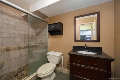 25 Evergreen Avenue, Poughkeepsie, NY 12601 - Photo 35
