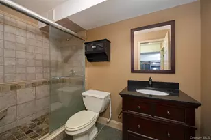 25 Evergreen Ave, Poughkeepsie, NY 12601 - Photo 35