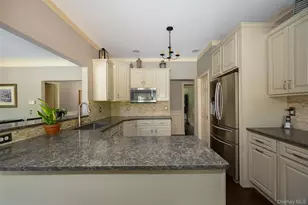 25 Evergreen Ave, Poughkeepsie, NY 12601 - Photo 11