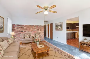 10 Timon Ct, Huntington, NY 11743 - Photo 17
