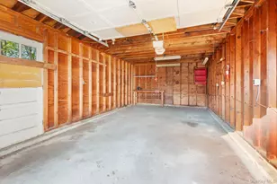10 Timon Ct, Huntington, NY 11743 - Photo 9