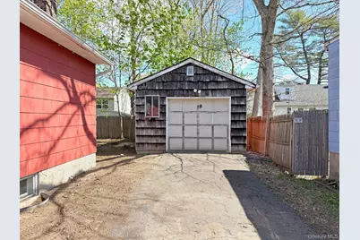 10 Timon Court, Huntington, NY 11743 - Photo 7