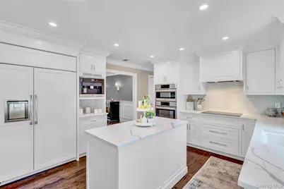 19 Oakwood Avenue, Miller Place, NY 11764 - Photo 21