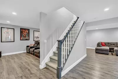 19 Oakwood Avenue, Miller Place, NY 11764 - Photo 41