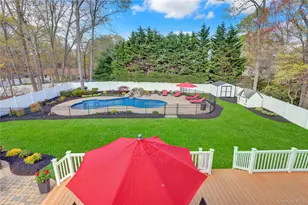 19 Oakwood Ave, Miller Place, NY 11764 - Photo 5