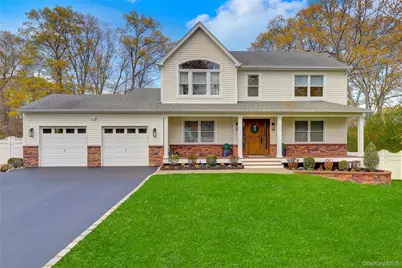19 Oakwood Avenue, Miller Place, NY 11764 - Photo 1
