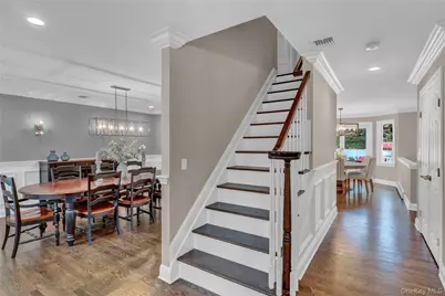 19 Oakwood Avenue, Miller Place, NY 11764 - Photo 15