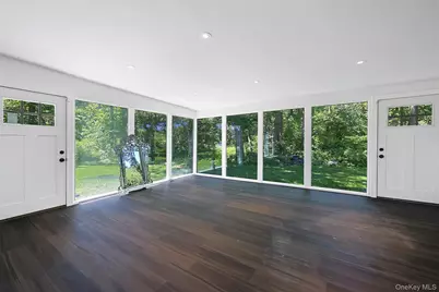 107 Wildwood Road, Great Neck, NY 11024 - Photo 5