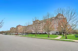 300 E Overlook, Port Washington, NY 11050 - Photo 13