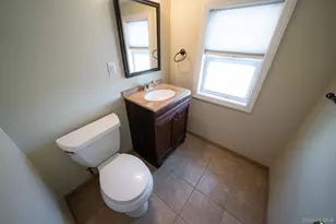 82 E Seacrest Ave, Lindenhurst, NY 11757 - Photo 17